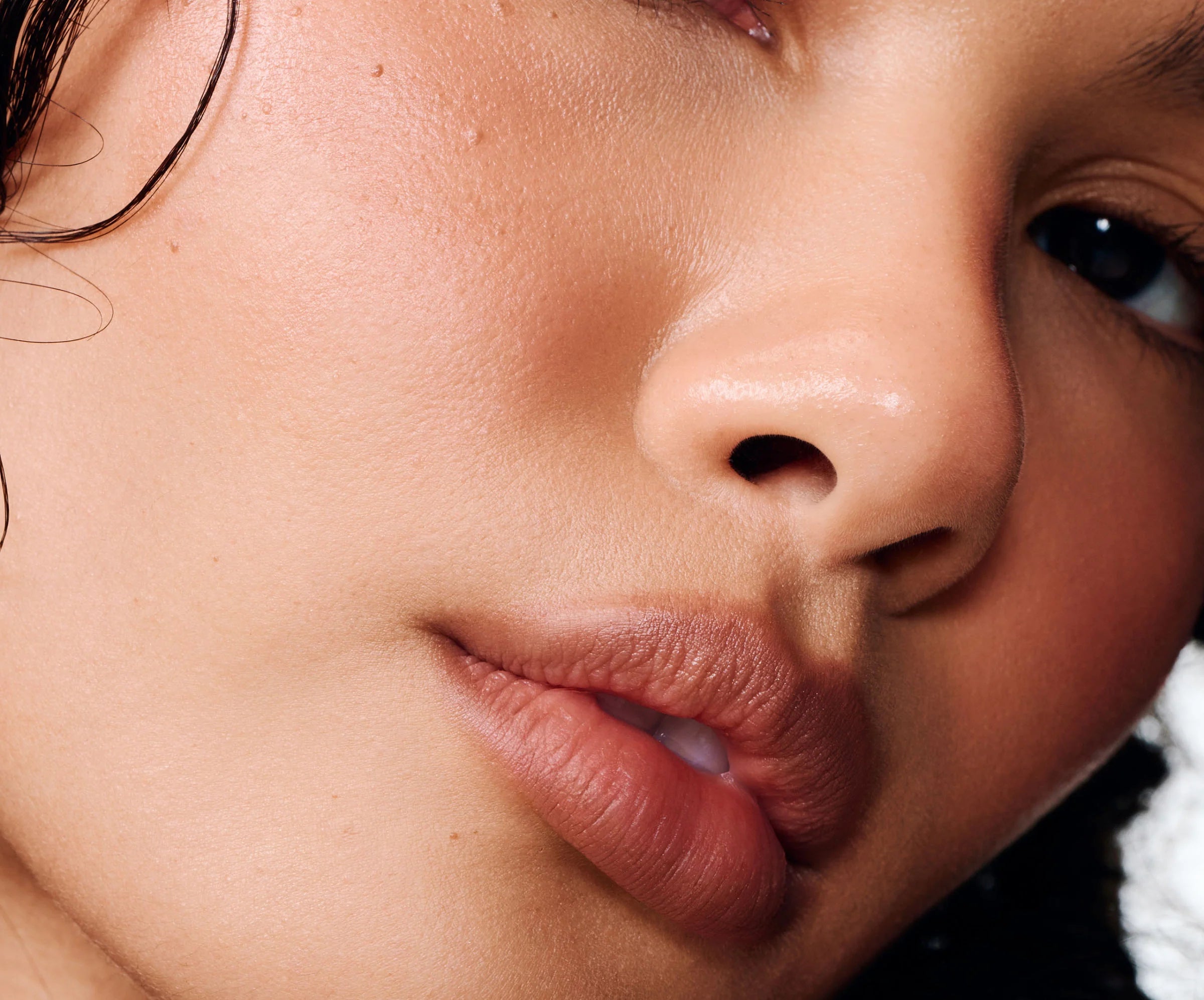 peptide lip shape twist